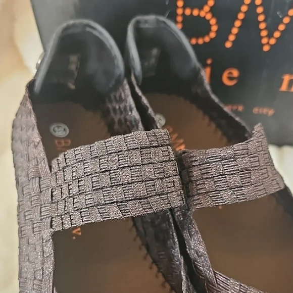 bernie mev. Women's Dark Brown Woven Flats - Picture 5 of 12
